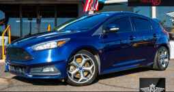 2017 Ford Focus ST Hatchback – MANUAL