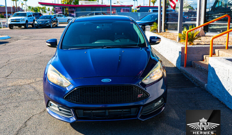 2017 Ford Focus ST Hatchback – MANUAL full