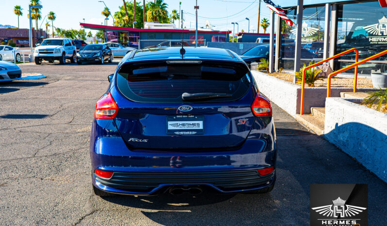 2017 Ford Focus ST Hatchback – MANUAL full