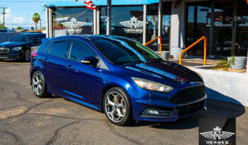 2017 Ford Focus ST Hatchback – MANUAL full