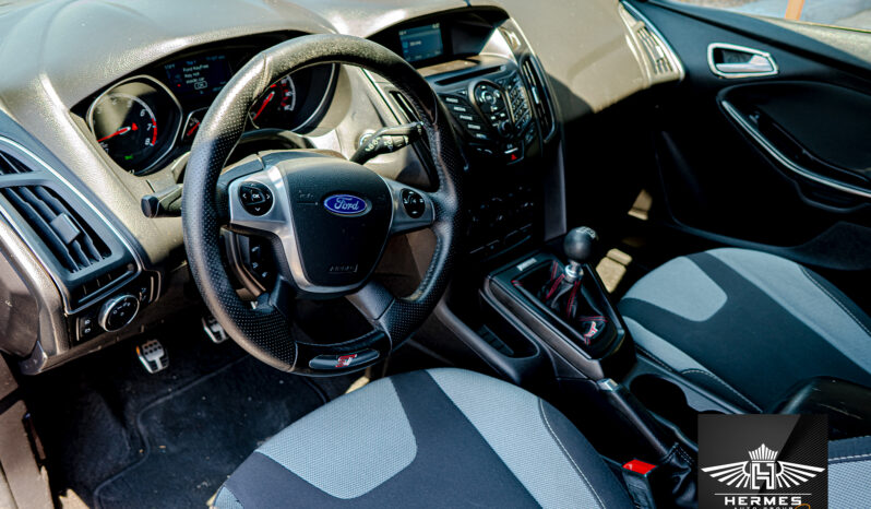 2014 Ford Focus ST Hatchback – MANUAL full