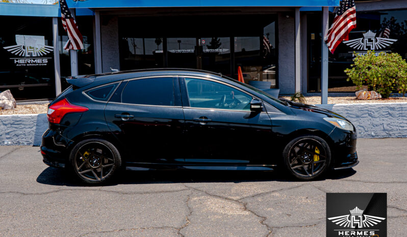 2014 Ford Focus ST Hatchback – MANUAL full