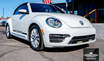 2017 Volkswagen Beetle 1.8T S Convertible 2D full