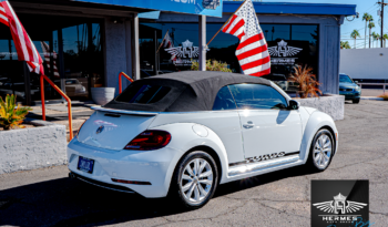 2017 Volkswagen Beetle 1.8T S Convertible 2D full