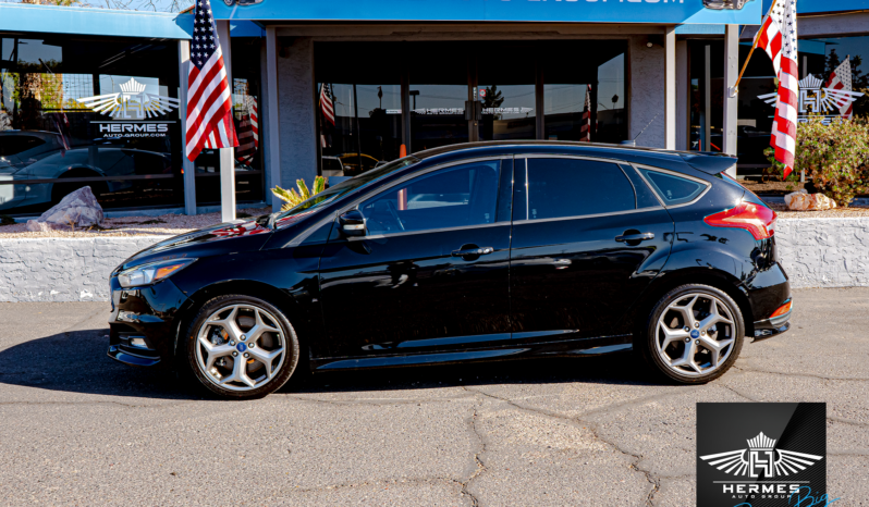 2018 Ford Focus ST Hatchback – MANUAL – MANAGER SPECIAL!!! ASK FOR NICK full