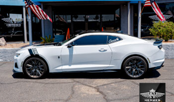 2021 Chevrolet Camaro ZL1 Coupe full