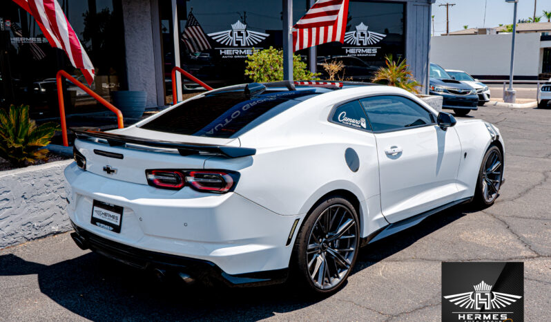 2021 Chevrolet Camaro ZL1 Coupe full