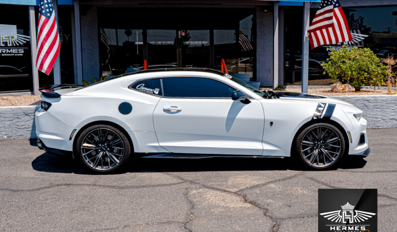 2021 Chevrolet Camaro ZL1 Coupe full