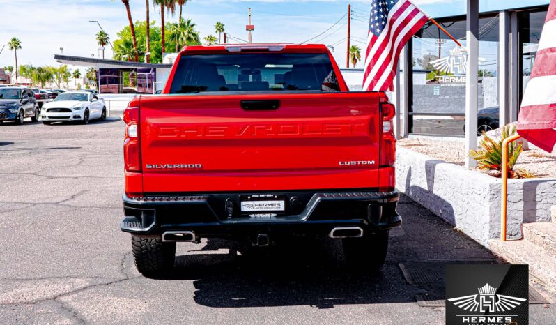 2020 Chevrolet Silverado 1500 Crew Cab Z71 Custom Trail Boss Pickup 4D 5 3/4 ft 4WD full