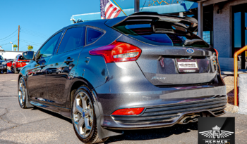 2017 Ford Focus ST Hatchback – MANUAL full
