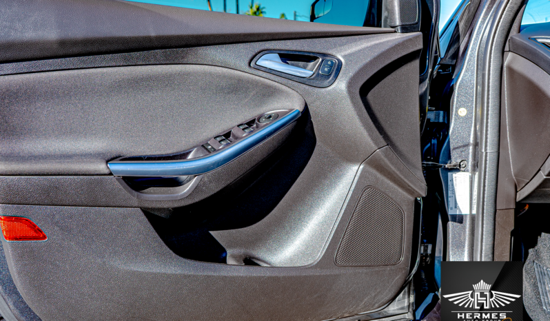 2017 Ford Focus ST Hatchback – MANUAL full