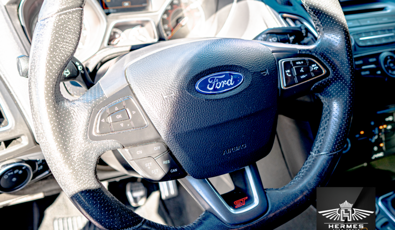 2017 Ford Focus ST Hatchback – MANUAL full