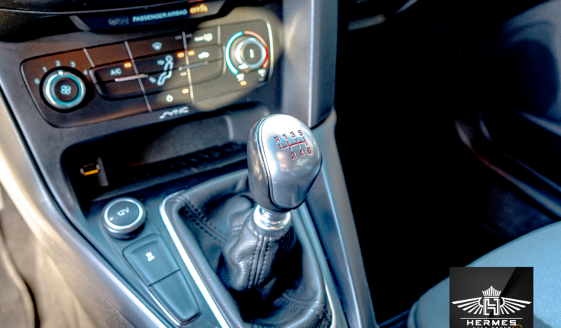 2017 Ford Focus ST Hatchback – MANUAL full