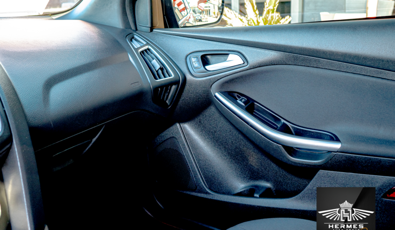 2017 Ford Focus ST Hatchback – MANUAL full