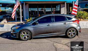 2017 Ford Focus ST Hatchback – MANUAL full