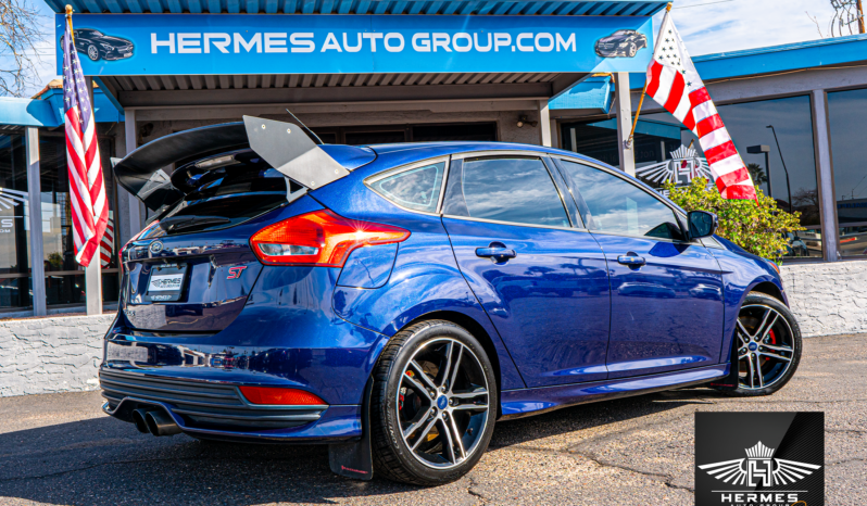 2016 Ford Focus ST Hatchback – MANUAL full