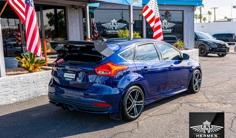 2016 Ford Focus ST Hatchback – MANUAL full