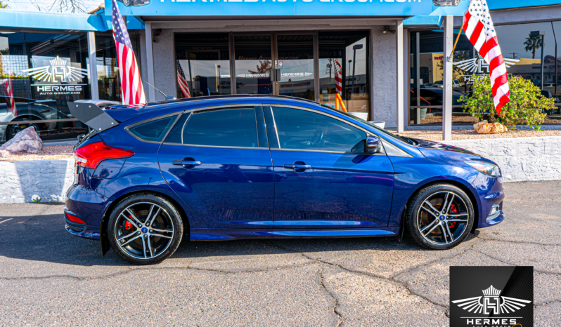 2016 Ford Focus ST Hatchback – MANUAL full
