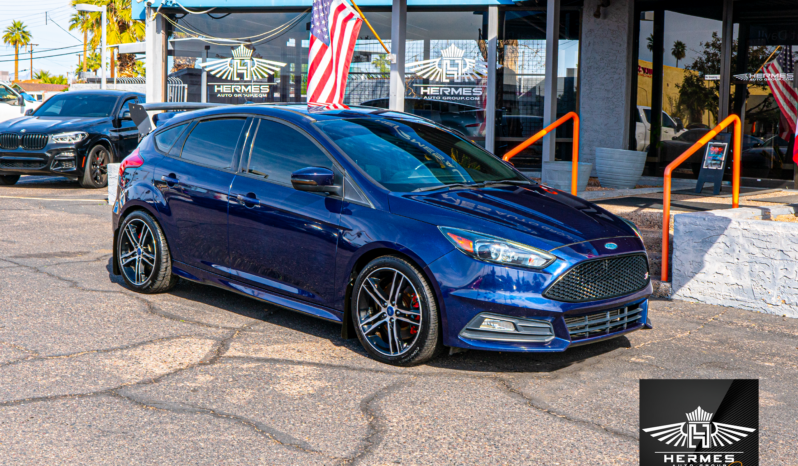 2016 Ford Focus ST Hatchback – MANUAL full
