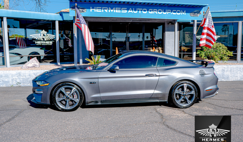 2019 Ford Mustang GT Premium Coupe full