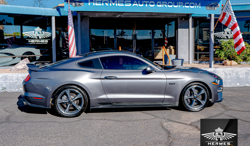 2019 Ford Mustang GT Premium Coupe full