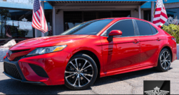 2020 Toyota Camry SE Sedan