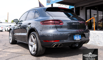 2017 Porsche Macan Turbo w/Performance Pkg Sport Utility 4D full