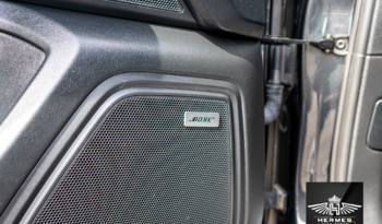 2017 Porsche Macan Turbo w/Performance Pkg Sport Utility 4D full