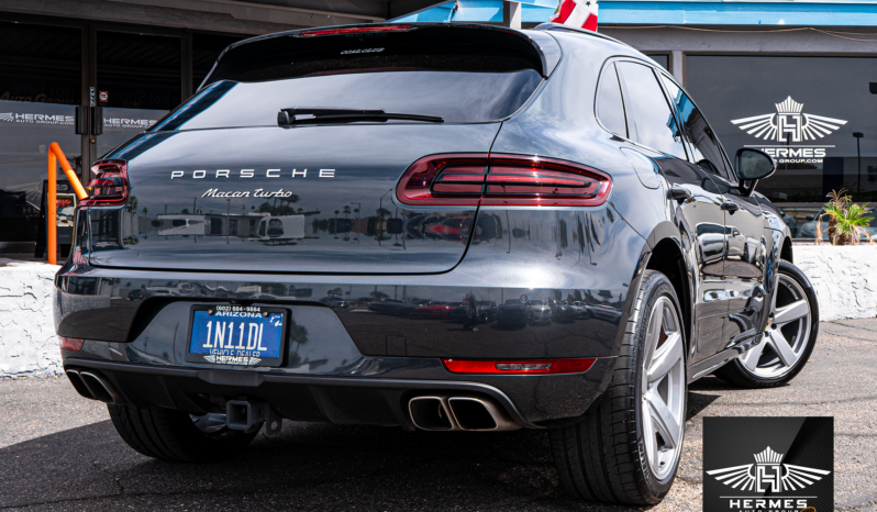 2017 Porsche Macan Turbo w/Performance Pkg Sport Utility 4D full