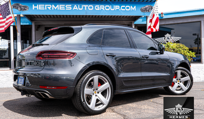 2017 Porsche Macan Turbo w/Performance Pkg Sport Utility 4D full