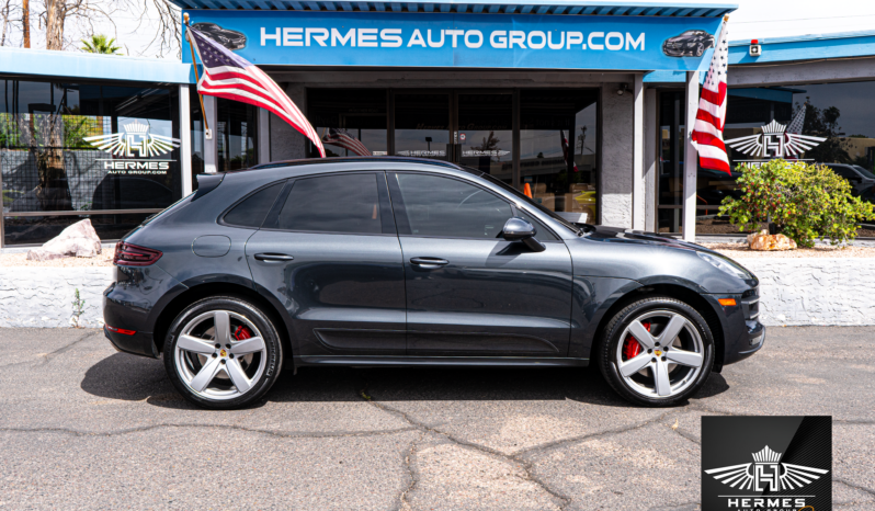 2017 Porsche Macan Turbo w/Performance Pkg Sport Utility 4D full