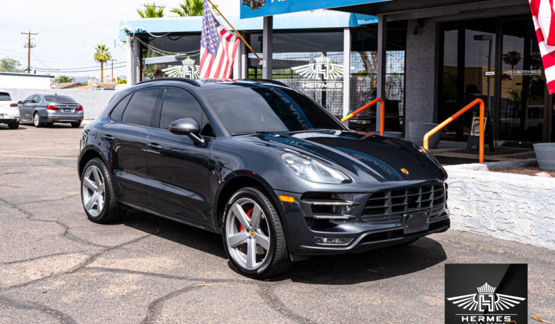 2017 Porsche Macan Turbo w/Performance Pkg Sport Utility 4D full
