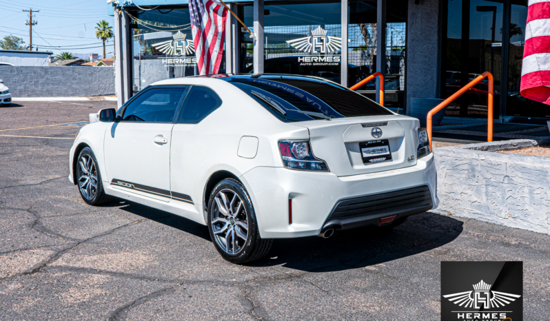 2016 Scion tC Hatchback Coupe full