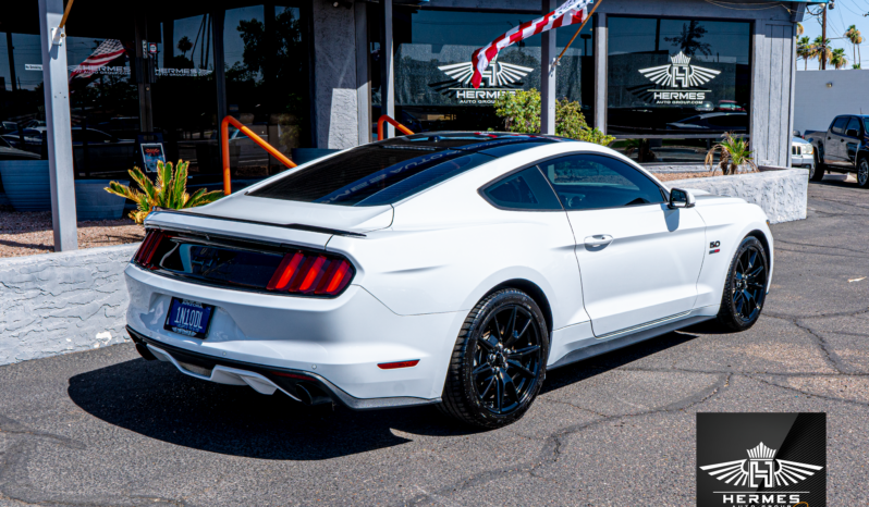 2017 Ford Mustang GT Premium Coupe full