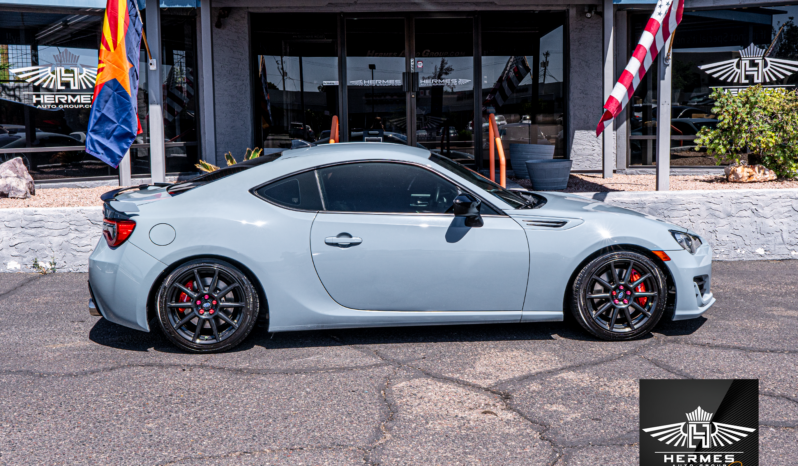 2019 Subaru BRZ Series.Gray Coupe – MANUAL full