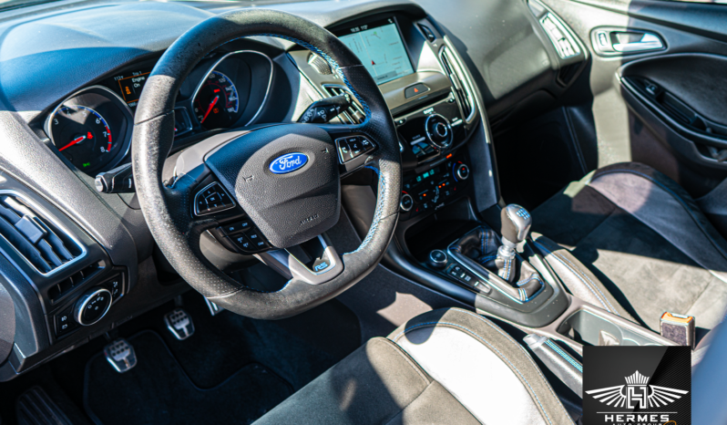 2017 Ford Focus RS Hatchback – MANUAL full