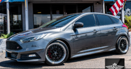2017 Ford Focus ST Hatchback – MANUAL