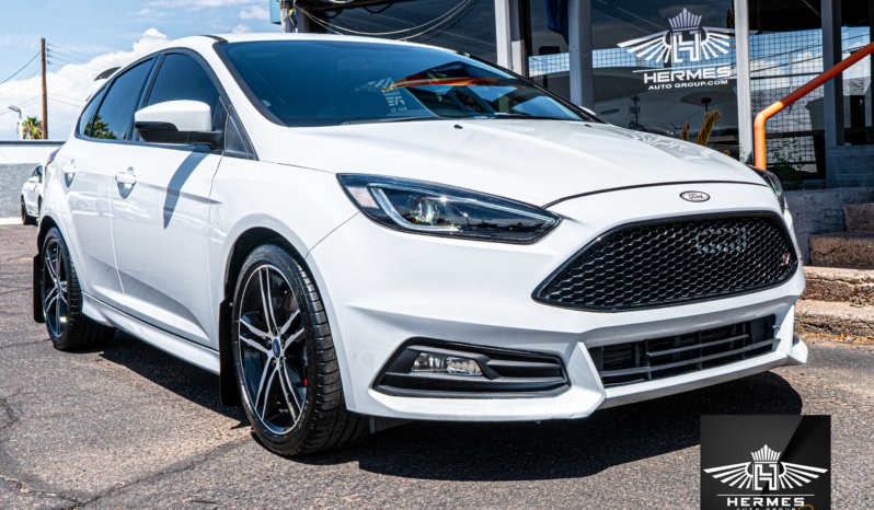 2018 Ford Focus ST Hatchback – MANUAL full