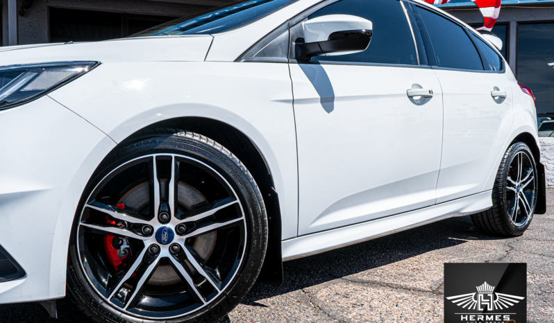 2018 Ford Focus ST Hatchback – MANUAL full