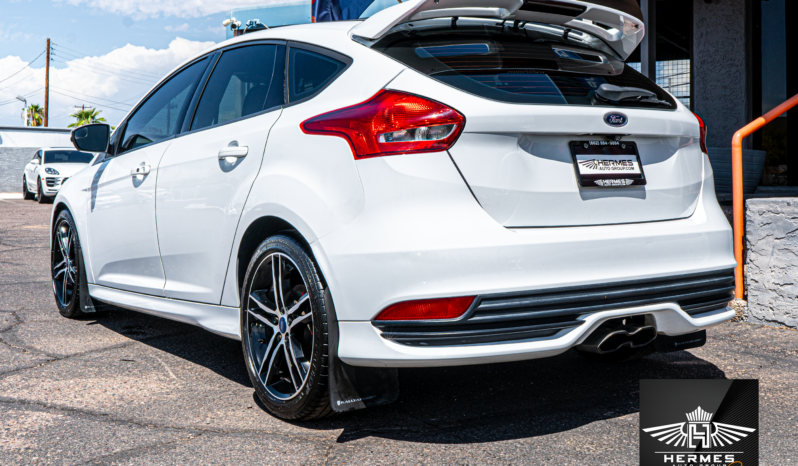 2018 Ford Focus ST Hatchback – MANUAL full