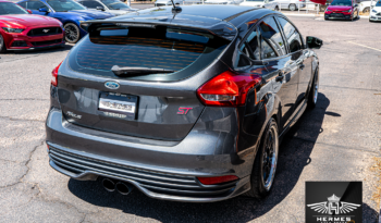 2017 Ford Focus ST Hatchback – MANUAL full