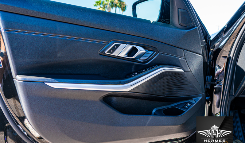 2020 BMW 3 Series 330i Sedan full