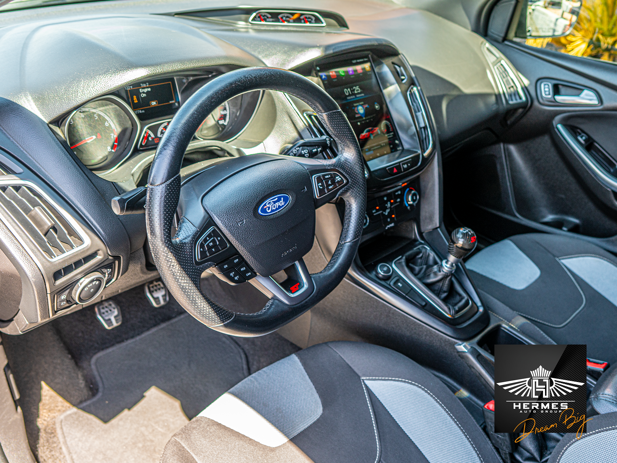 2017 Ford Focus ST - Photo 17