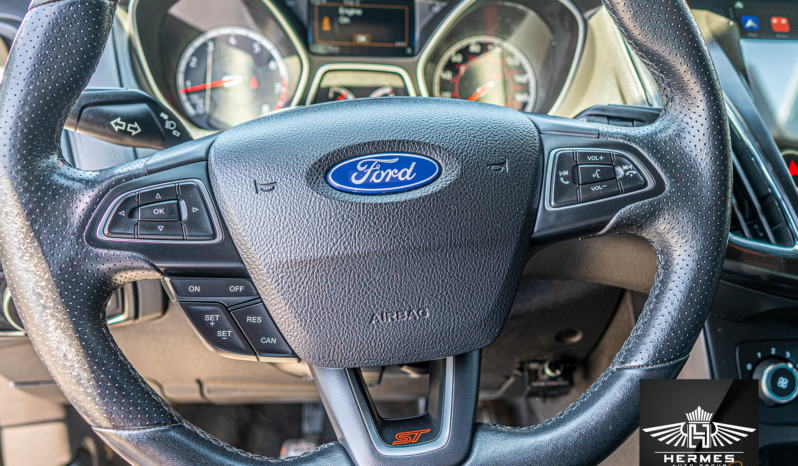 2017 Ford Focus ST Hatchback – MANUAL full