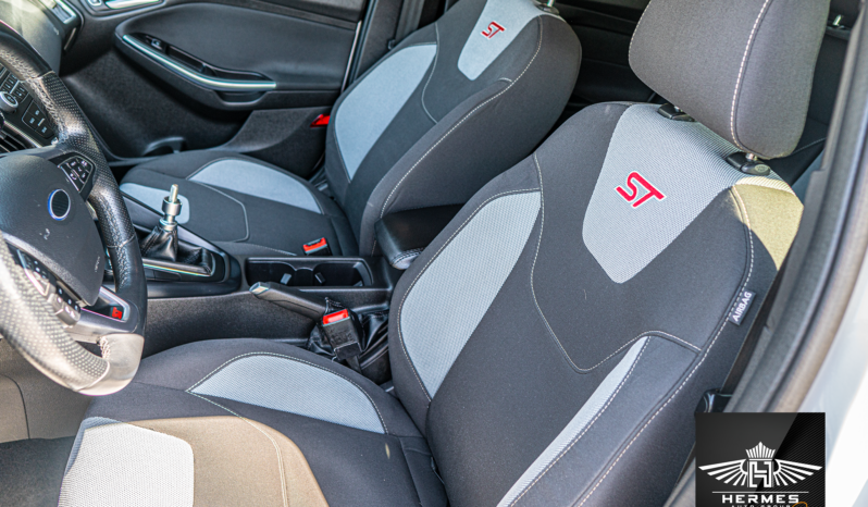 2018 Ford Focus ST Hatchback – MANUAL full
