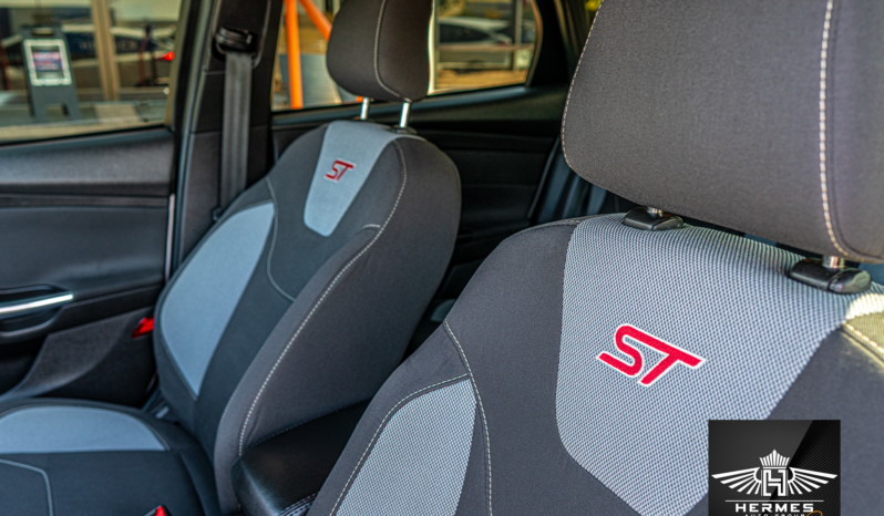 2018 Ford Focus ST Hatchback – MANUAL full