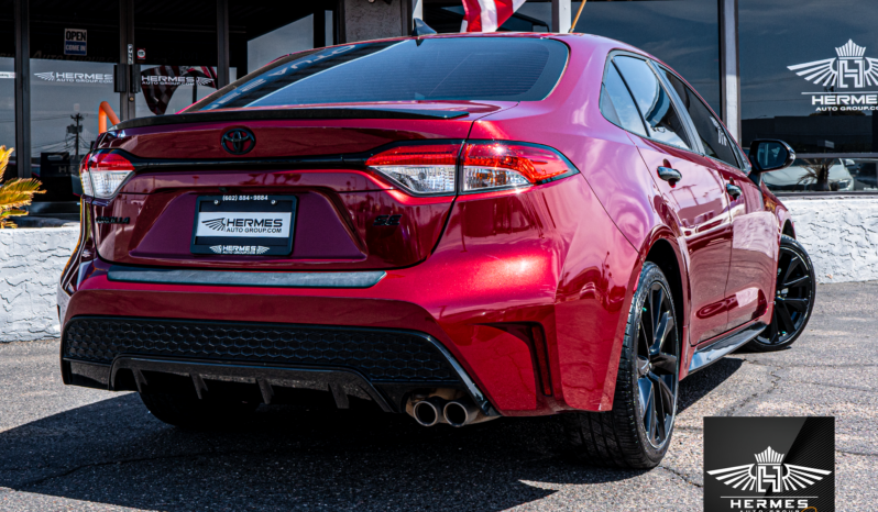 2022 Toyota Corolla SE Nightshade Edition Sedan full