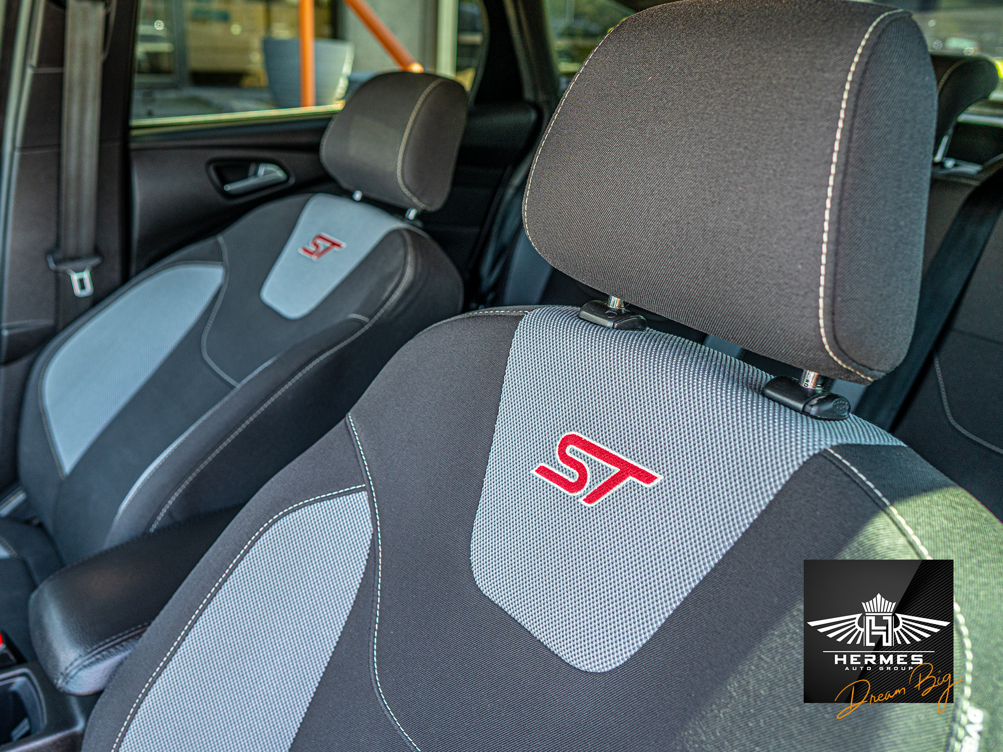 2017 Ford Focus ST - Photo 25