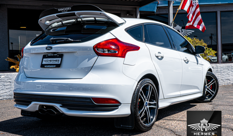 2018 Ford Focus ST Hatchback – MANUAL full