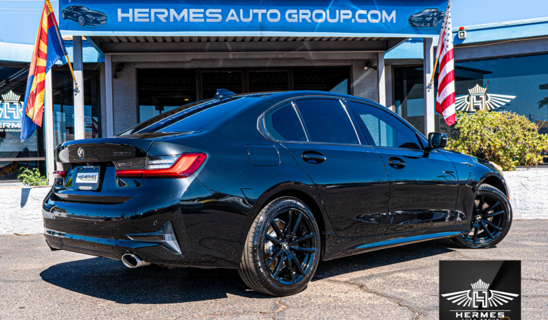 2020 BMW 3 Series 330i Sedan full